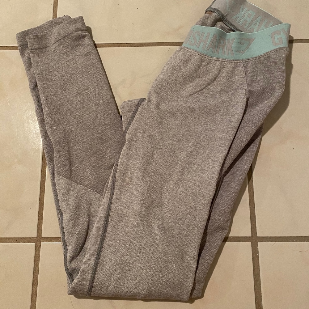 Gymshark Flex Legging in Light Gray & Teal